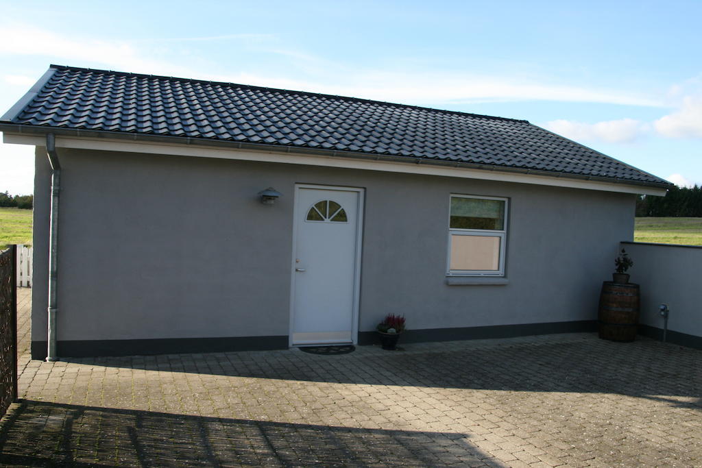 Hellerup Bed & Breakfast Løgstrup エクステリア 写真