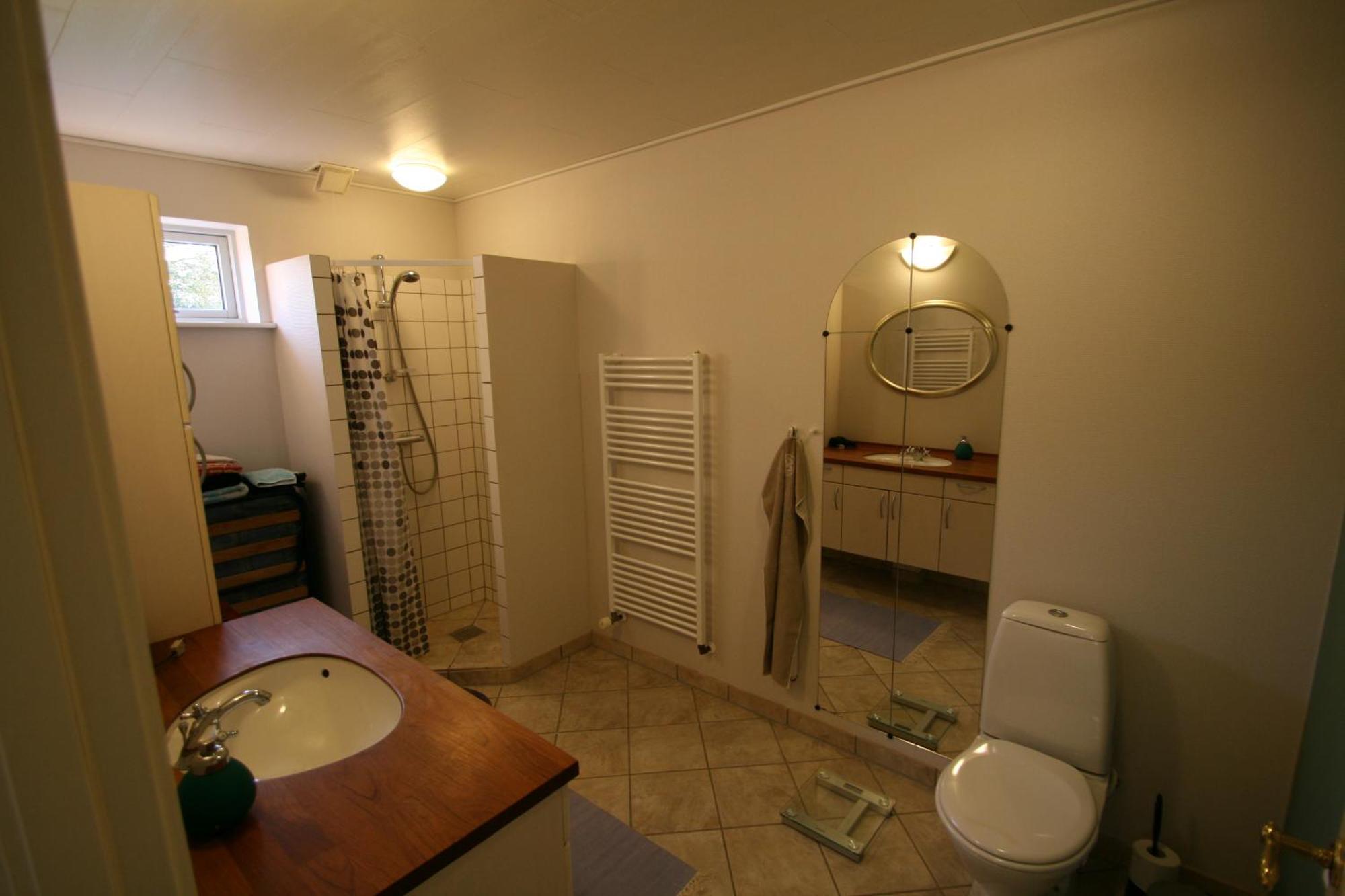 Hellerup Bed & Breakfast Løgstrup エクステリア 写真
