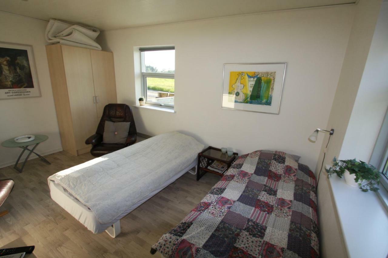 Hellerup Bed & Breakfast Løgstrup エクステリア 写真
