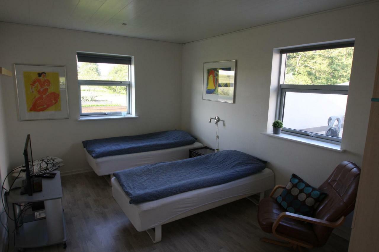 Hellerup Bed & Breakfast Løgstrup エクステリア 写真